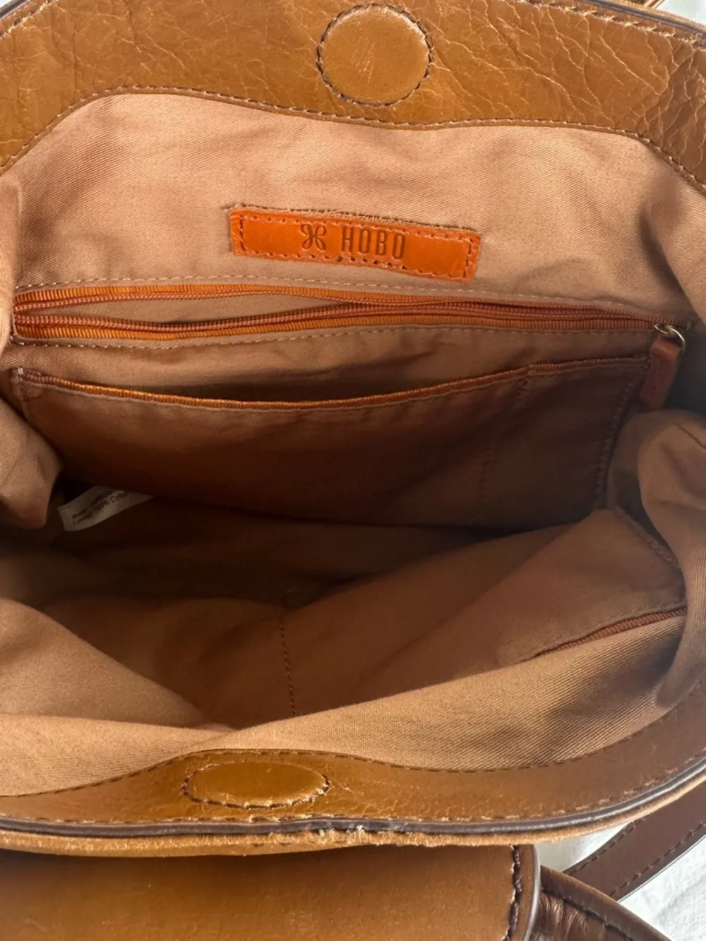 *HOBO* ‘SHEILA’ LEATHER BUCKET BAG* - Picture 6 of 9
